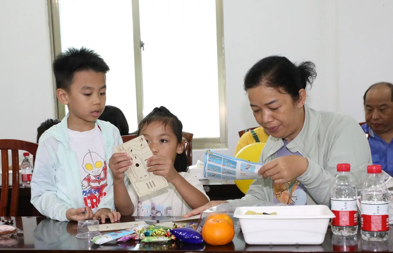 协调家园 共享快乐   GA黄金甲开展“515复星家庭日”活动5.jpg