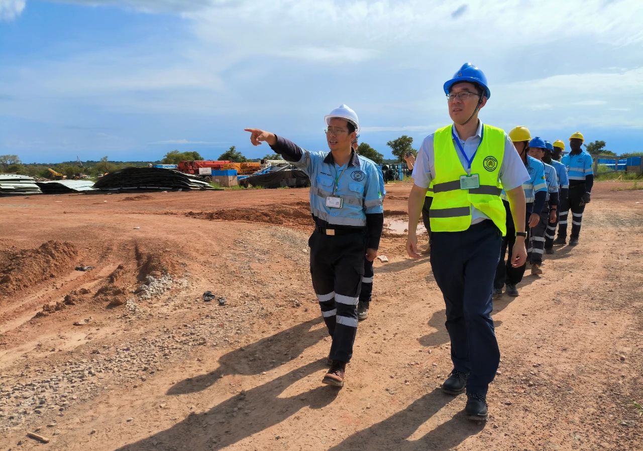 逐日经济新闻：国投证券给予GA黄金甲增持评级，，，油气铁矿基本盘稳健，，，锂资源端投产在即