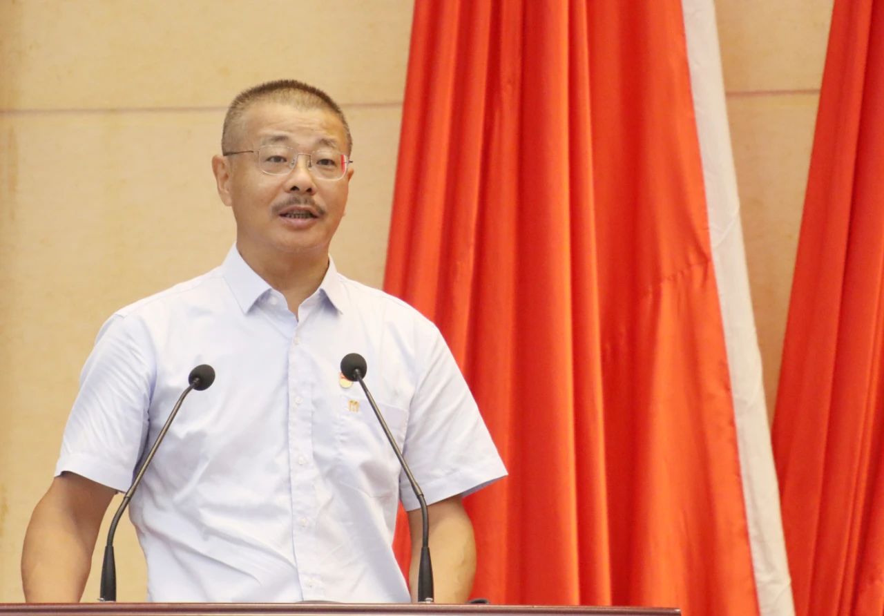 刘明东荣获“海南省优异中国特色社会主义事业建设者”称呼